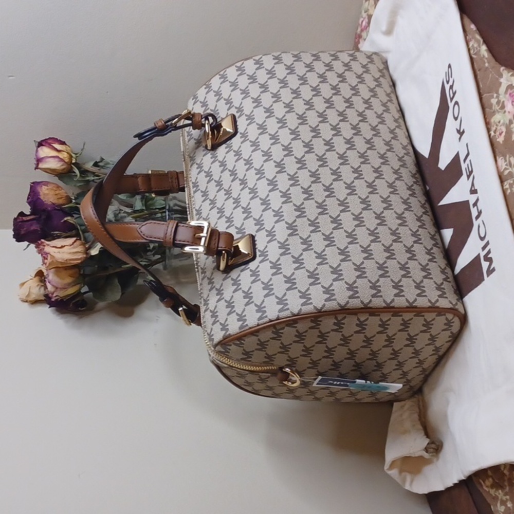 NWT MICHAEL KORS Large Duffle bag and dustbag